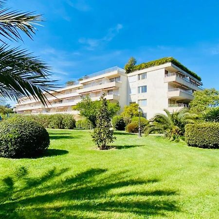 Charming Studio With Pool In Saint Tropez Apartment Exterior foto
