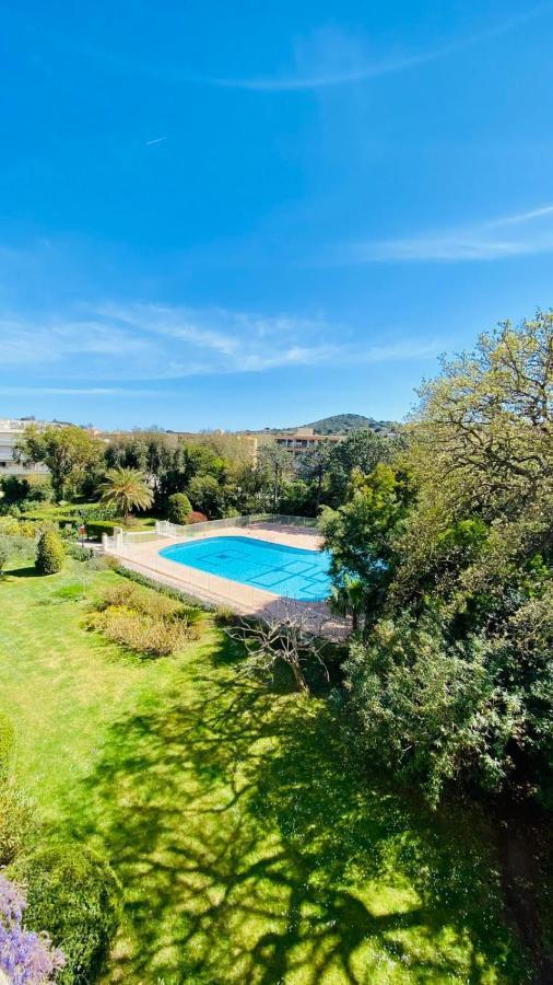 Charming Studio With Pool In Saint Tropez Apartment Exterior foto